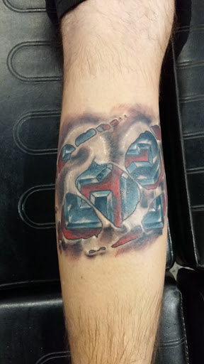 Tattoo Shop «Brass Knuckle Tattoo Studio», reviews and photos, 2817 Hennepin Ave, Minneapolis, MN 55408, USA