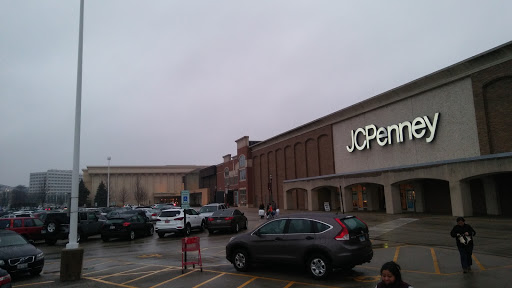 Shopping Mall «Yorktown Center», reviews and photos, 203 Yorktown Shopping Center, Lombard, IL 60148, USA