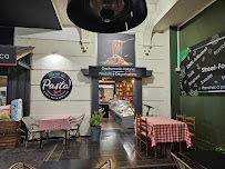 Bar du Restaurant italien Mano Di Pasta - Fabrique de Pâtes fraiches, Street Food, Epicerie Italienne à Perpignan - n°3