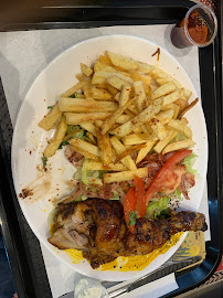 Plats et boissons du Restaurant arménien Mis Chicken - Cuisine arménienne à Meudon - n°2