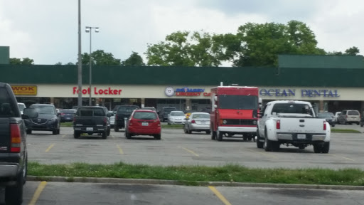 Shopping Mall «Southland Terrace Shopping Center», reviews and photos, 3971 7th Street Rd, Louisville, KY 40216, USA