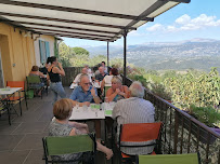 Atmosphère du Restaurant français Café Restaurant des Voyageurs à Tanneron - n°11