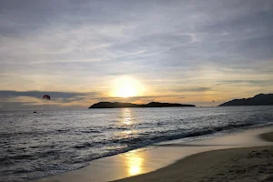 Pantai Tengah image