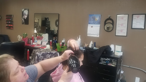 Beauty Salon «Swept Away Salon», reviews and photos, 735 SE Mount Hood Hwy, Gresham, OR 97080, USA