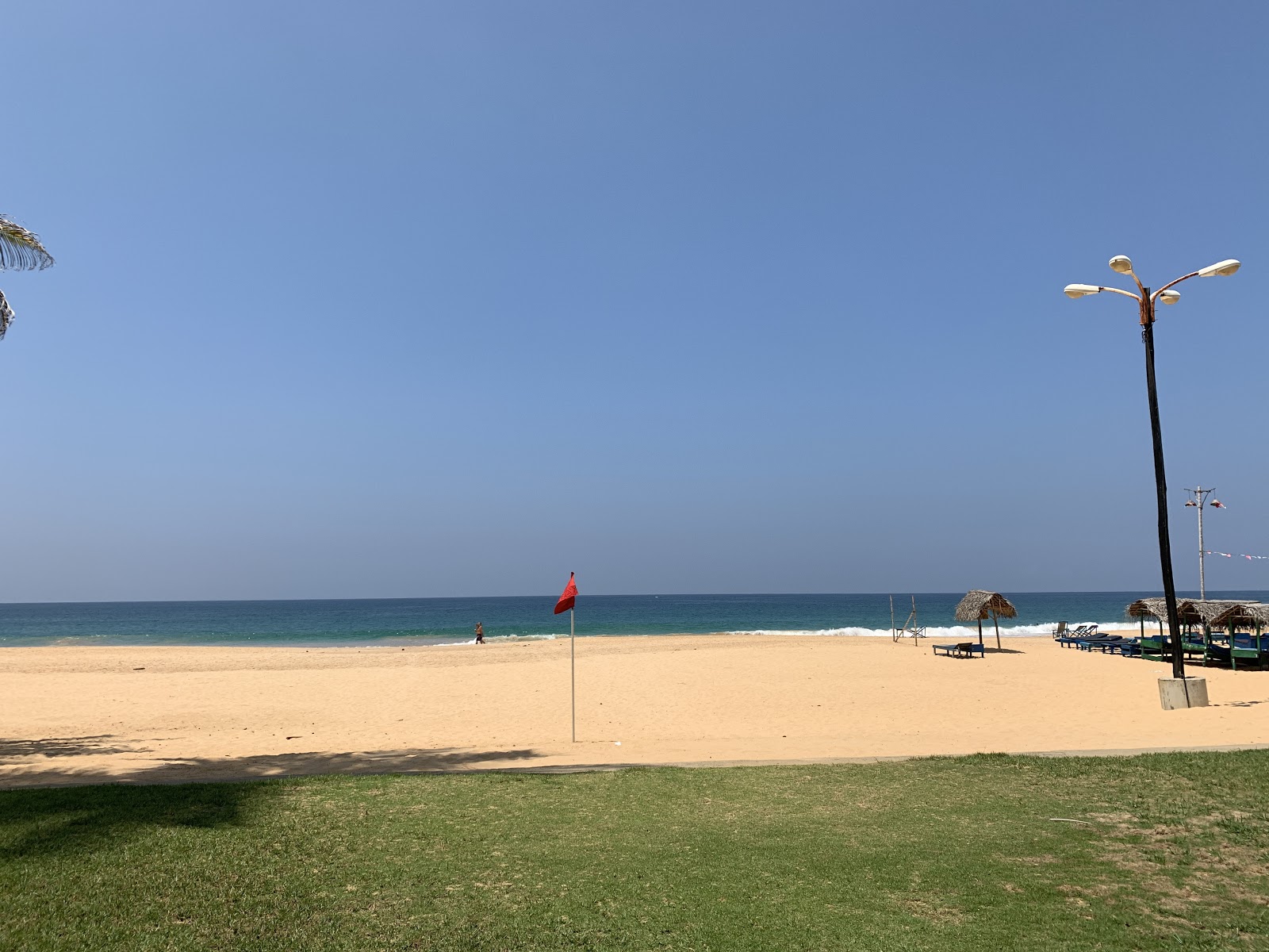 Fotografie cu Narigama Beach cu nivelul de curățenie înalt