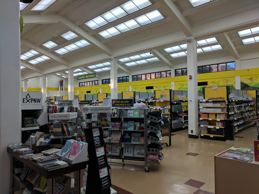 Book Store «The Duck Store - Campus», reviews and photos, 895 E 13th Ave, Eugene, OR 97401, USA