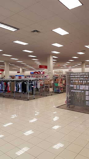 Clothing Store «Burlington Coat Factory», reviews and photos, 7747 Mall Rd, Florence, KY 41042, USA