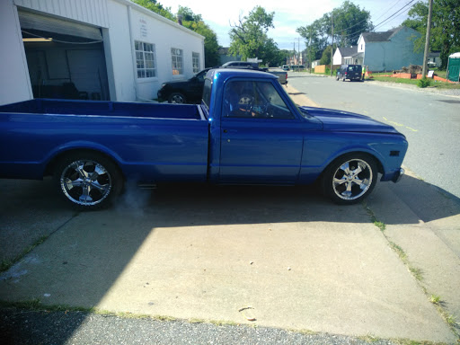 Auto Body Shop «Maaco Collision Repair & Auto Painting», reviews and photos, 827 W Pembroke Ave, Hampton, VA 23669, USA