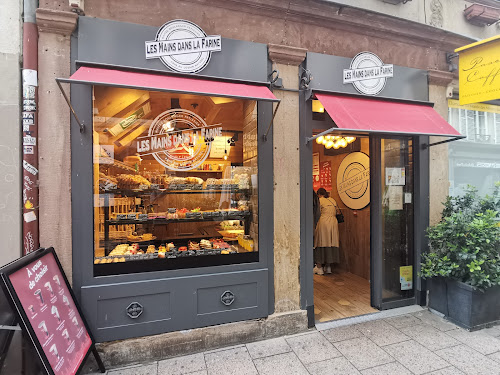 LES MAINS DANS LA FARINE à Strasbourg