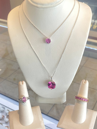 Jewelry Repair Service «Snug Harbor Jewelry Inc», reviews and photos, 395 Merrick Rd, Amityville, NY 11701, USA