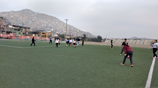 Opinii despre Complejo Deportivo Villa María del Triunfo în Villa María del Triunfo - Tienda de deporte