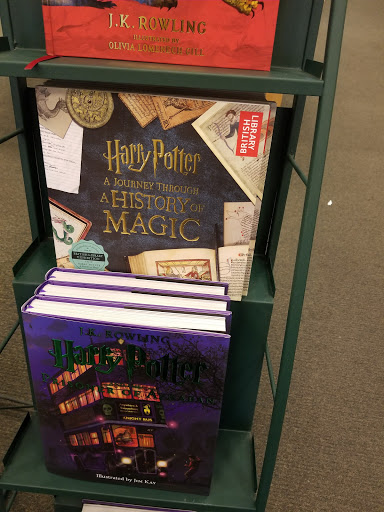 Book Store «Barnes & Noble», reviews and photos, 6510 N Illinois St, Fairview Heights, IL 62208, USA