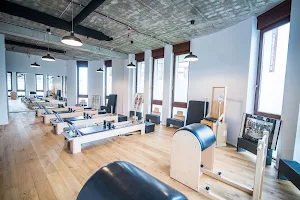 Pilatesroom image