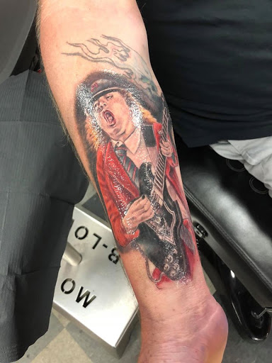 Tattoo Shop «Lucky DeVille Tattoo Co.», reviews and photos, 2333 Niagara Falls Blvd, Amherst, NY 14228, USA