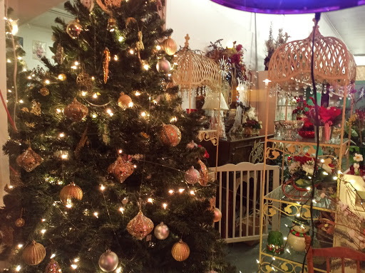 Florist «Rialto Florist», reviews and photos, 114 S Riverside Ave, Rialto, CA 92376, USA