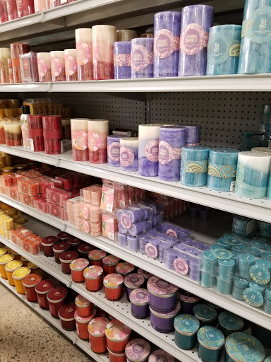 Home Goods Store «At Home», reviews and photos, 2780 Wilma Rudolph Blvd, Clarksville, TN 37040, USA