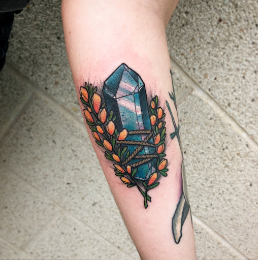 Tattoo Shop «Iron Quill Tattoo», reviews and photos, 525 N Sherman Ave