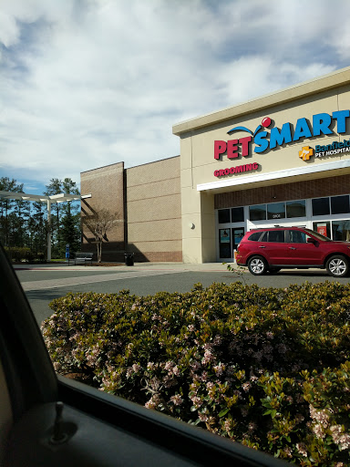Pet Supply Store «PetSmart», reviews and photos, 3101 Market Center Drive, Morrisville, NC 27560, USA