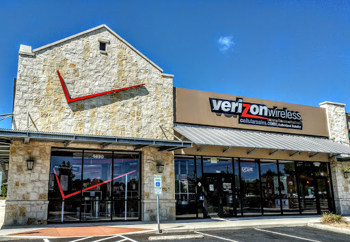 Verizon Authorized Retailer – Cellular Sales, 1430 S Main St #102, Boerne, TX 78006, USA, 