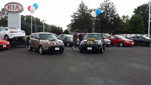 Kia Dealer «Gateway Kia of Quakertown», reviews and photos, 400 S West End Blvd, Quakertown, PA 18951, USA