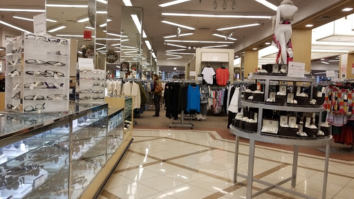 Department Store «Century 21 Department Store», reviews and photos, 200 Bergen Town Center, Paramus, NJ 07652, USA