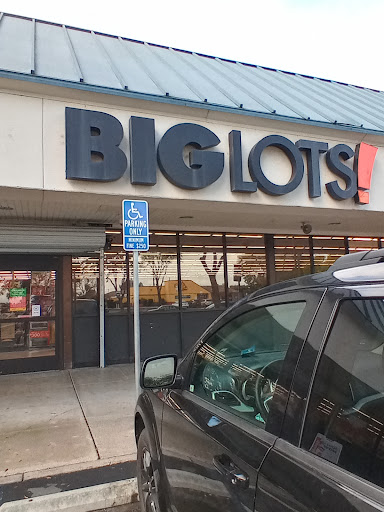 Discount Store «Big Lots», reviews and photos, 8001 N W Ln, Stockton, CA 95210, USA