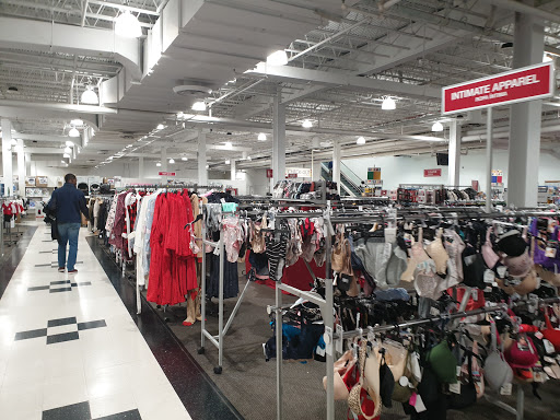 Clothing Store «Burlington Coat Factory», reviews and photos, 6200 Greenbelt Rd, Greenbelt, MD 20770, USA