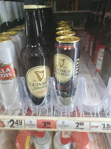 Liquor Store «Famous Wine & Spirits», reviews and photos, 7714 Madison St, Forest Park, IL 60130, USA