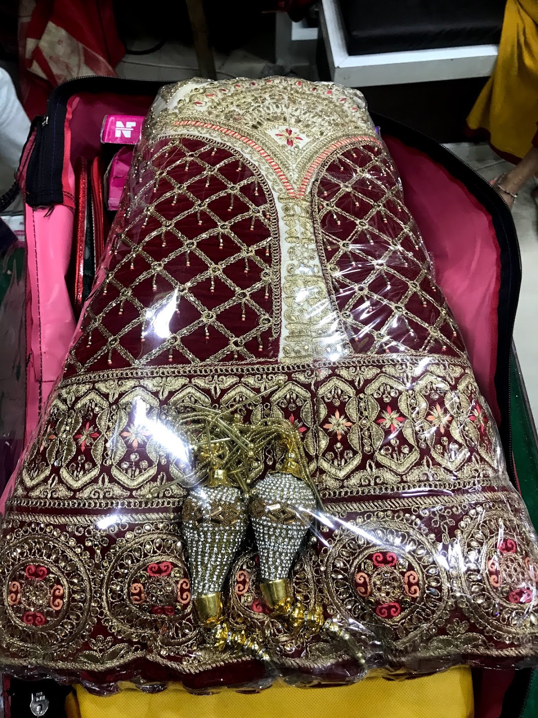 AR BOUTIQUE