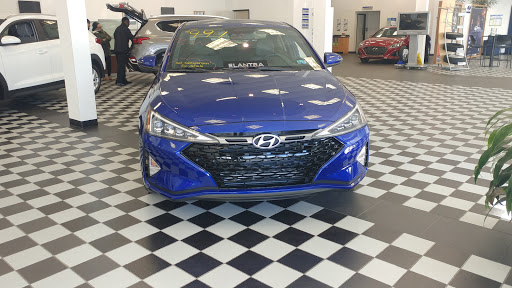 Car Dealer «Vinart Dealerships», reviews and photos, 675 State Ave, Emmaus, PA 18049, USA
