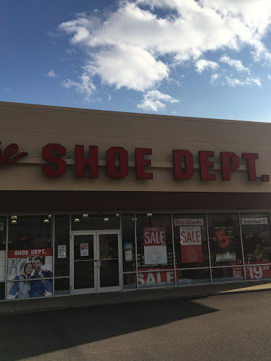 Shoe Dept., 16236 Conneaut Lake Rd, Meadville, PA 16335, USA, 