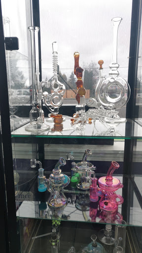 Tobacco Shop «Green Daze Glass & Smoke Shop», reviews and photos, 10323 SE Mill Plain Blvd, Vancouver, WA 98664, USA