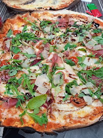 Plats et boissons du Pizzeria Mia Pizza à Neuvecelle - n°12
