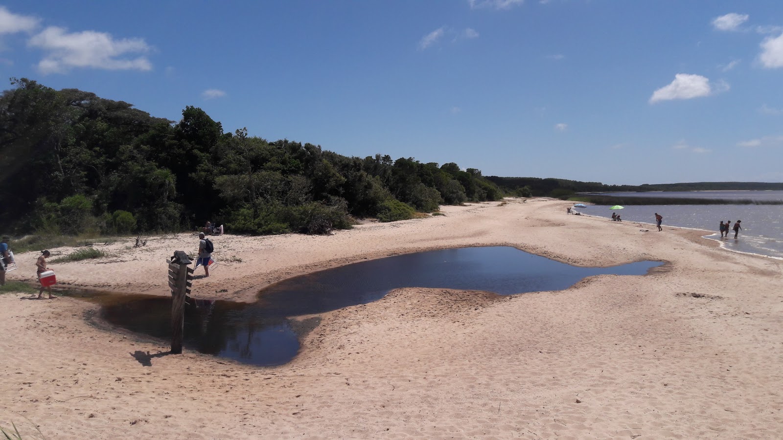 Foto von Praia do Jacarezinho mit beiger sand Oberfläche