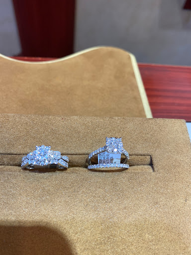 Jewelry Store «Benchmark Jewelers - Town East Mall», reviews and photos, 1162 Town East Mall, Mesquite, TX 75150, USA