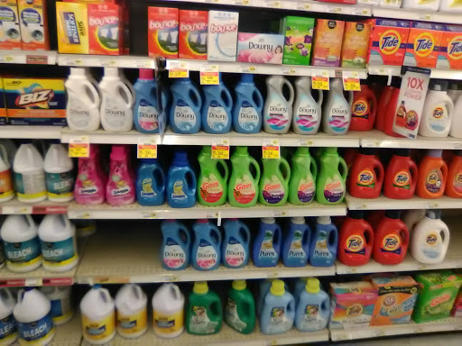 Grocery Store «Olde Towne Grocery», reviews and photos, 128 E Maple St, Jeffersonville, IN 47130, USA