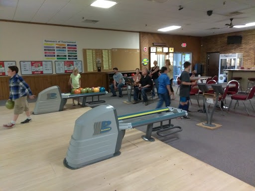 Bowling Alley «River Bend Bowling», reviews and photos, 1001 N Shiawassee St, Corunna, MI 48817, USA