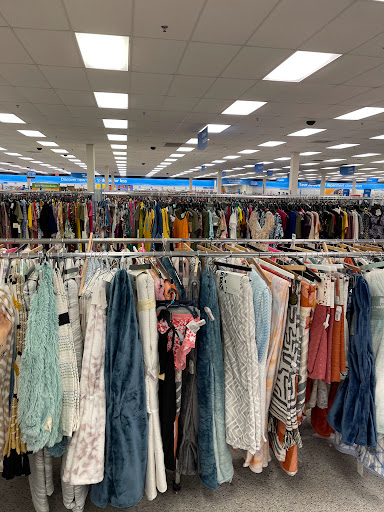 Shopping Mall «Richardson Square», reviews and photos, 501 S Plano Rd, Richardson, TX 75081, USA