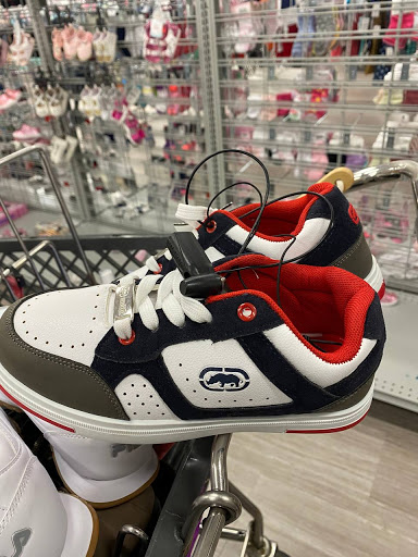 Clothing Store «Burlington Coat Factory», reviews and photos, 6055 E Main St, Columbus, OH 43213, USA