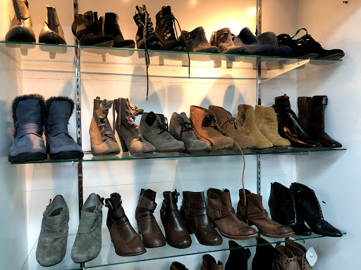 Stores and Shopping «Frugalista», reviews and photos, 3069 Mt Pleasant St NW, Washington, DC 20009, USA