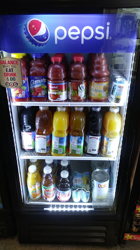 Wine Store «Gaines Liquors», reviews and photos, 2211 W Alpine Ave, Stockton, CA 95204, USA