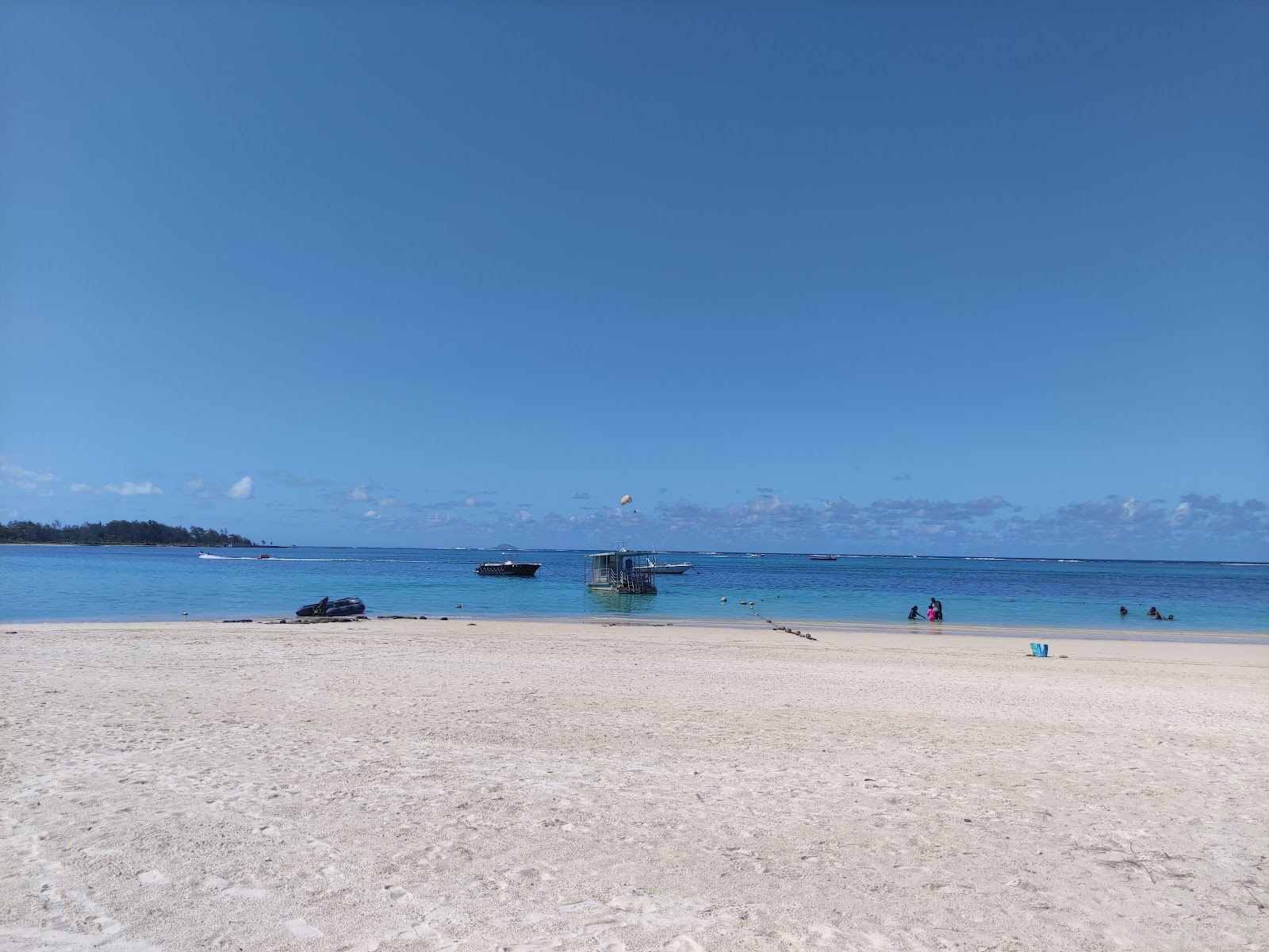 Belle Mare Beach photo #6