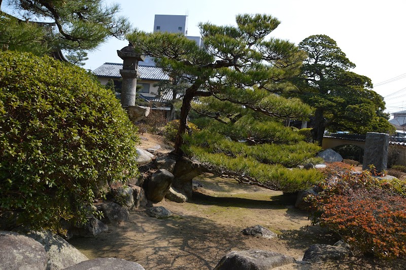 近松寺築山庭園