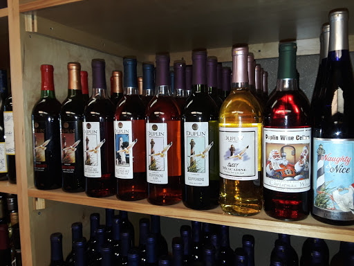 Liquor Store «Mammoth Liquors», reviews and photos, 101 Gardner Ln, Cave City, KY 42127, USA