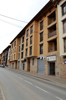 Inmobiliaria Mundo Rural Teruel 44400 de, Av. Ibáñez Martín, 6- bajo, 44400 Mora de Rubielos, Teruel, España