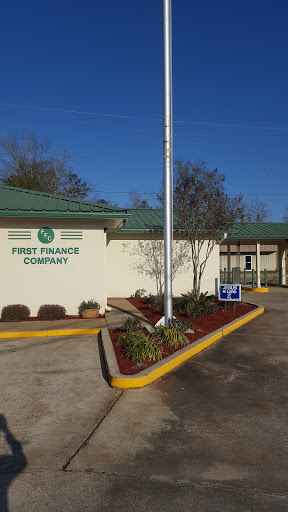 First Finance Co-Franklinton in Franklinton, Louisiana