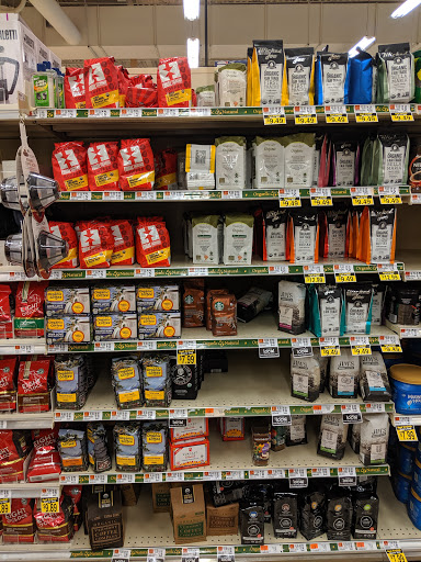 Grocery Store «Hannaford Supermarket», reviews and photos, 45 Hadjis Way Suite 6, Lake Placid, NY 12946, USA