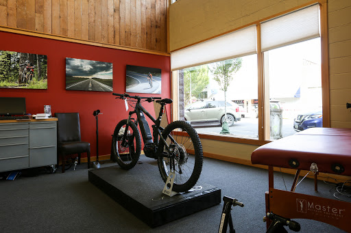 Bicycle Store «Peak Sports Bicycle Shop», reviews and photos, 135 NW 2nd St, Corvallis, OR 97330, USA