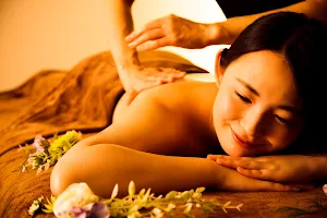 Natta Khan Thai Massage image