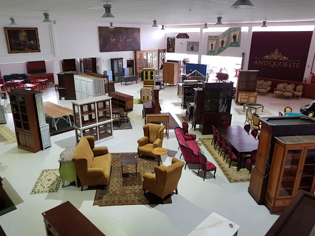 Antiquoeste Clássicos (Armazém de Carros Antigos)